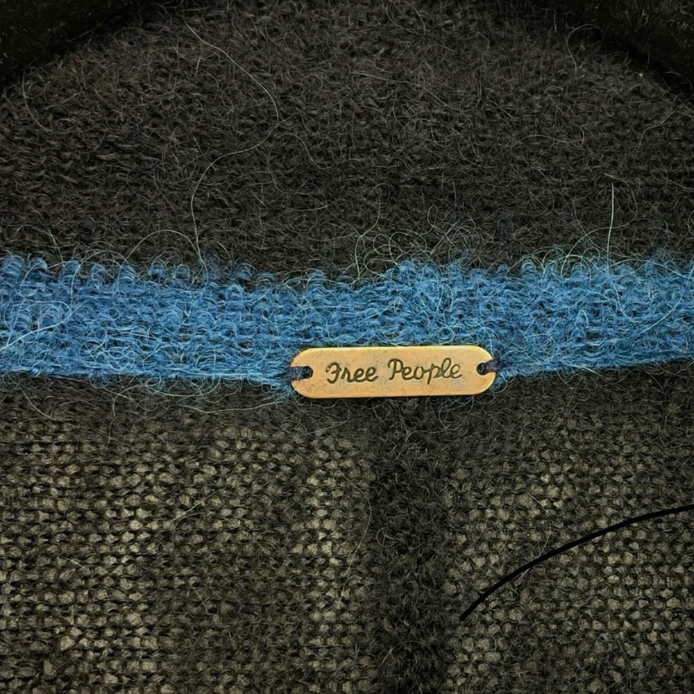 Free People Alpaca Lafayette
Sweater dress  Oversized-SzXs  Like New Black-Blue​ - Picture 9 of 9